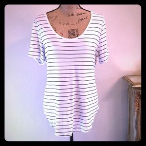 Old Navy Luxe Tee Medium